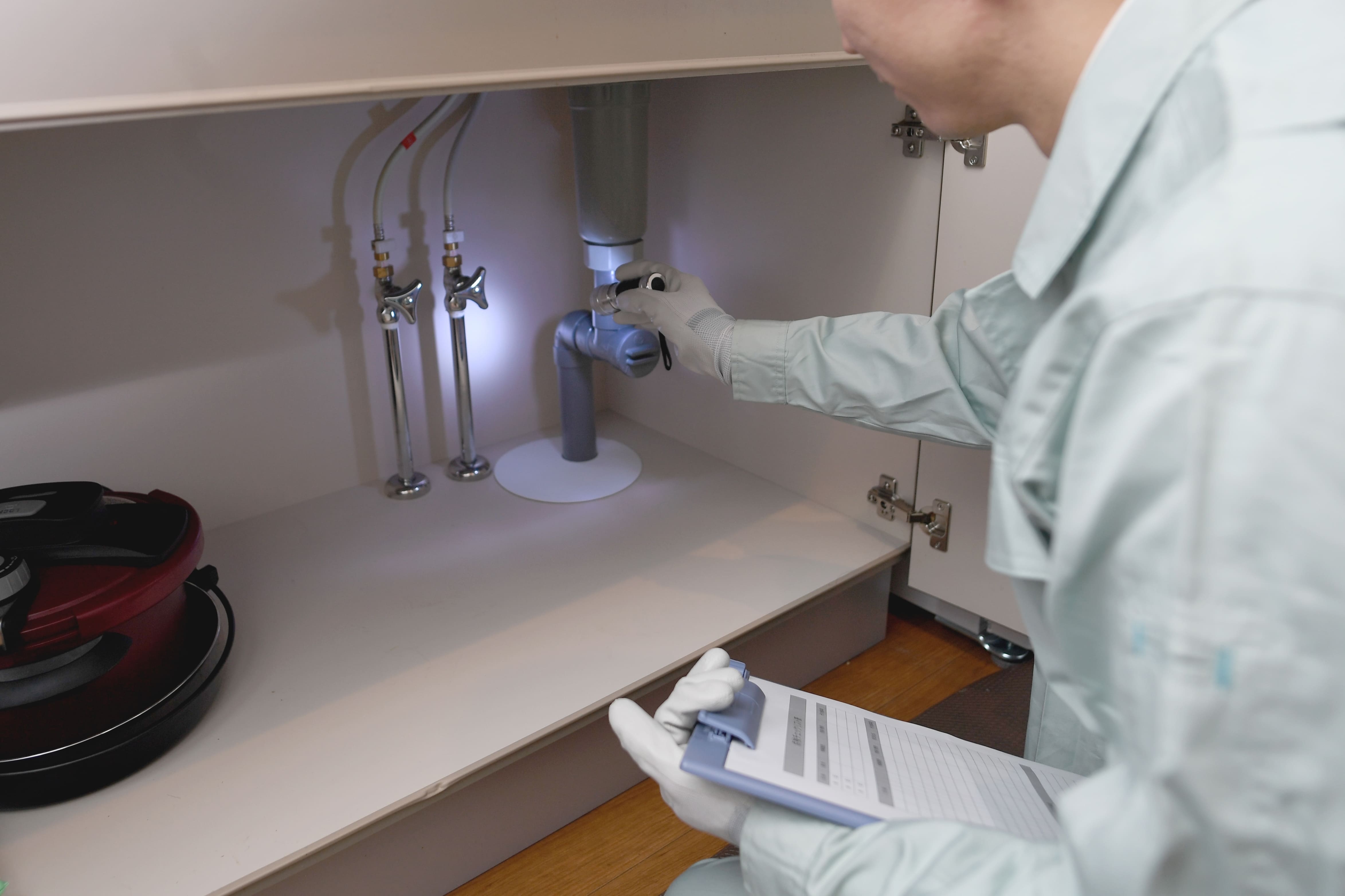 関市で台所排水管の蛇腹ホース刷新とパッキン増し締め修理